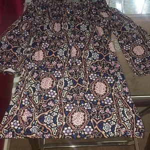 Off the shoulder, summer dress 🌺